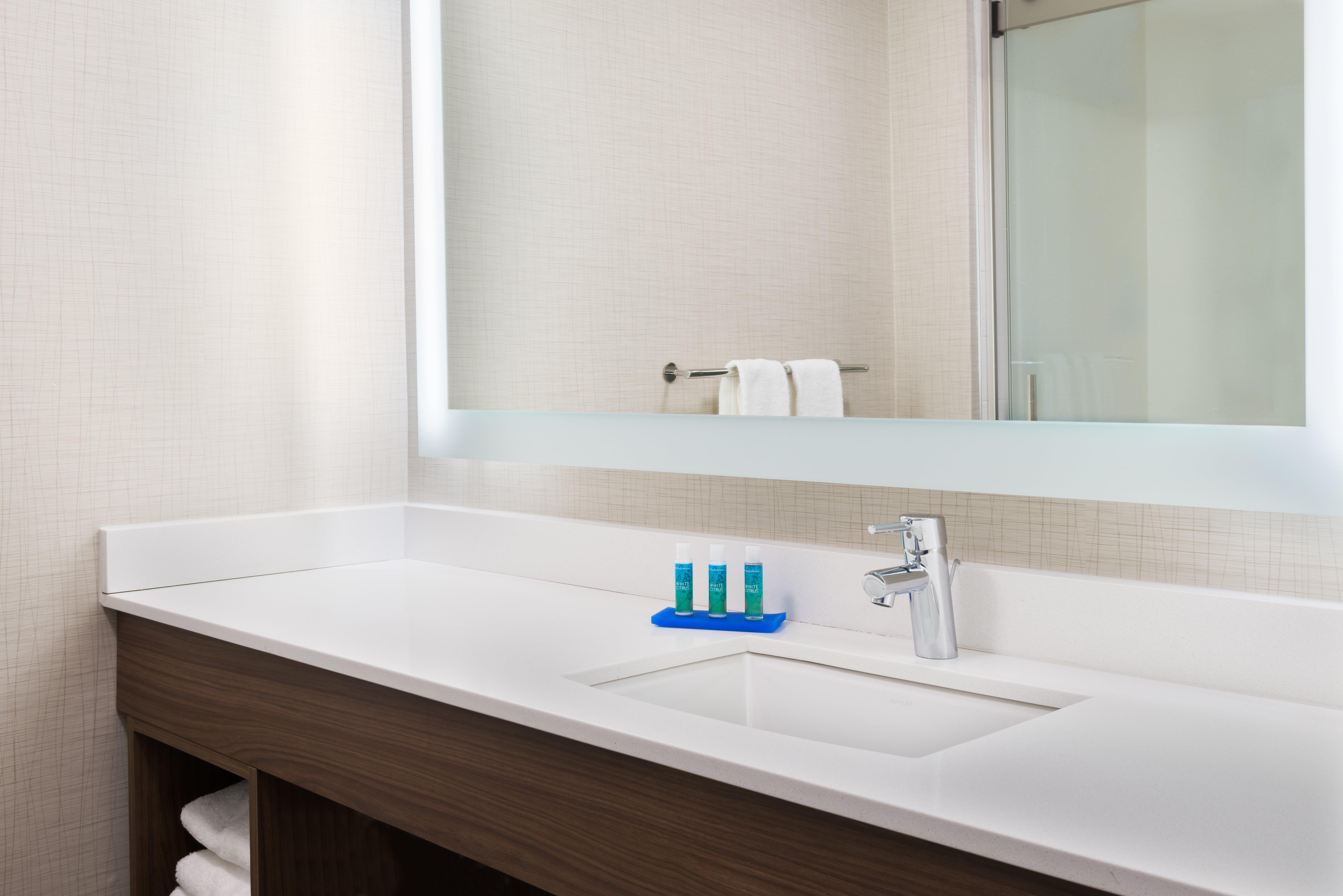 Holiday Inn Express & Suites - Columbus Airport East By Ihg Eksteriør billede