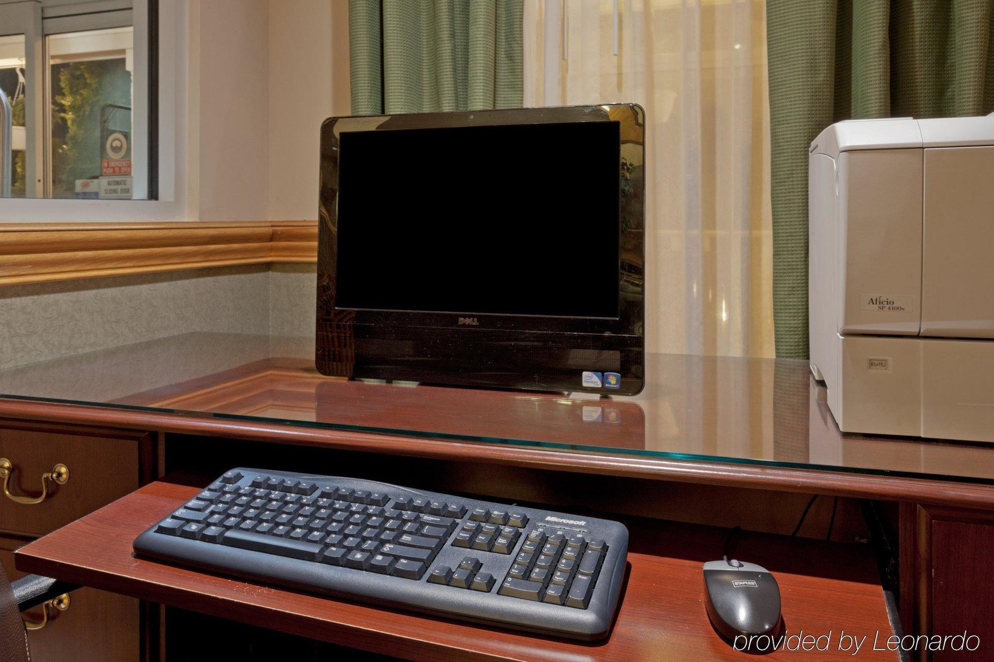 Holiday Inn Express & Suites - Columbus Airport East By Ihg Faciliteter billede