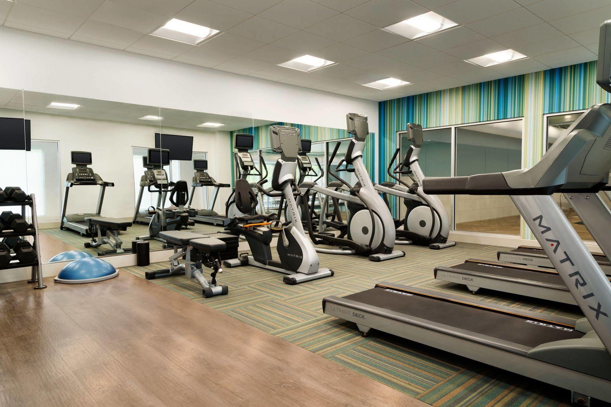 Holiday Inn Express & Suites - Columbus Airport East By Ihg Eksteriør billede