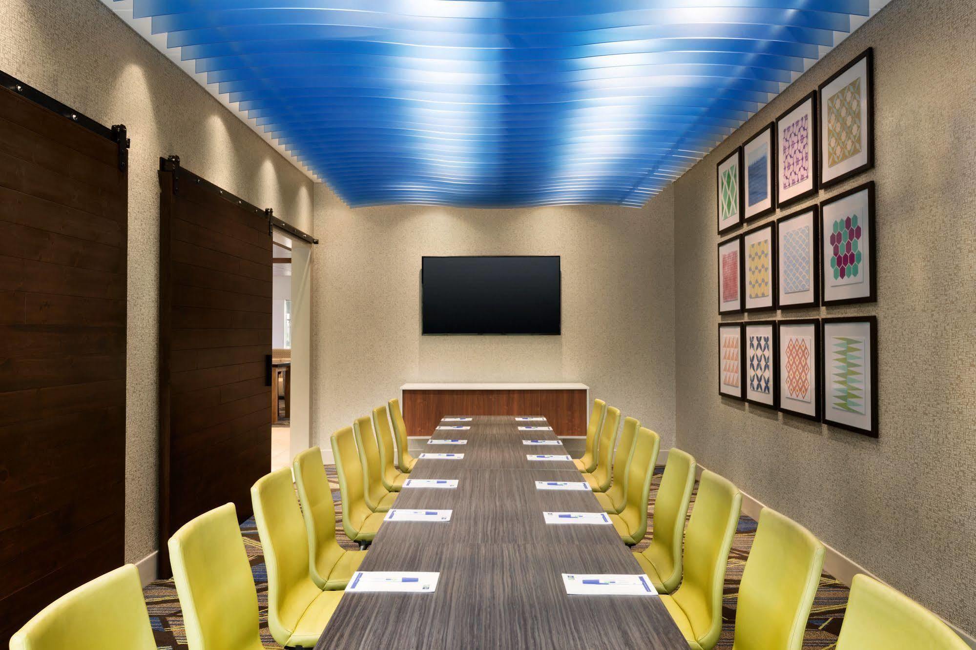 Holiday Inn Express & Suites - Columbus Airport East By Ihg Eksteriør billede
